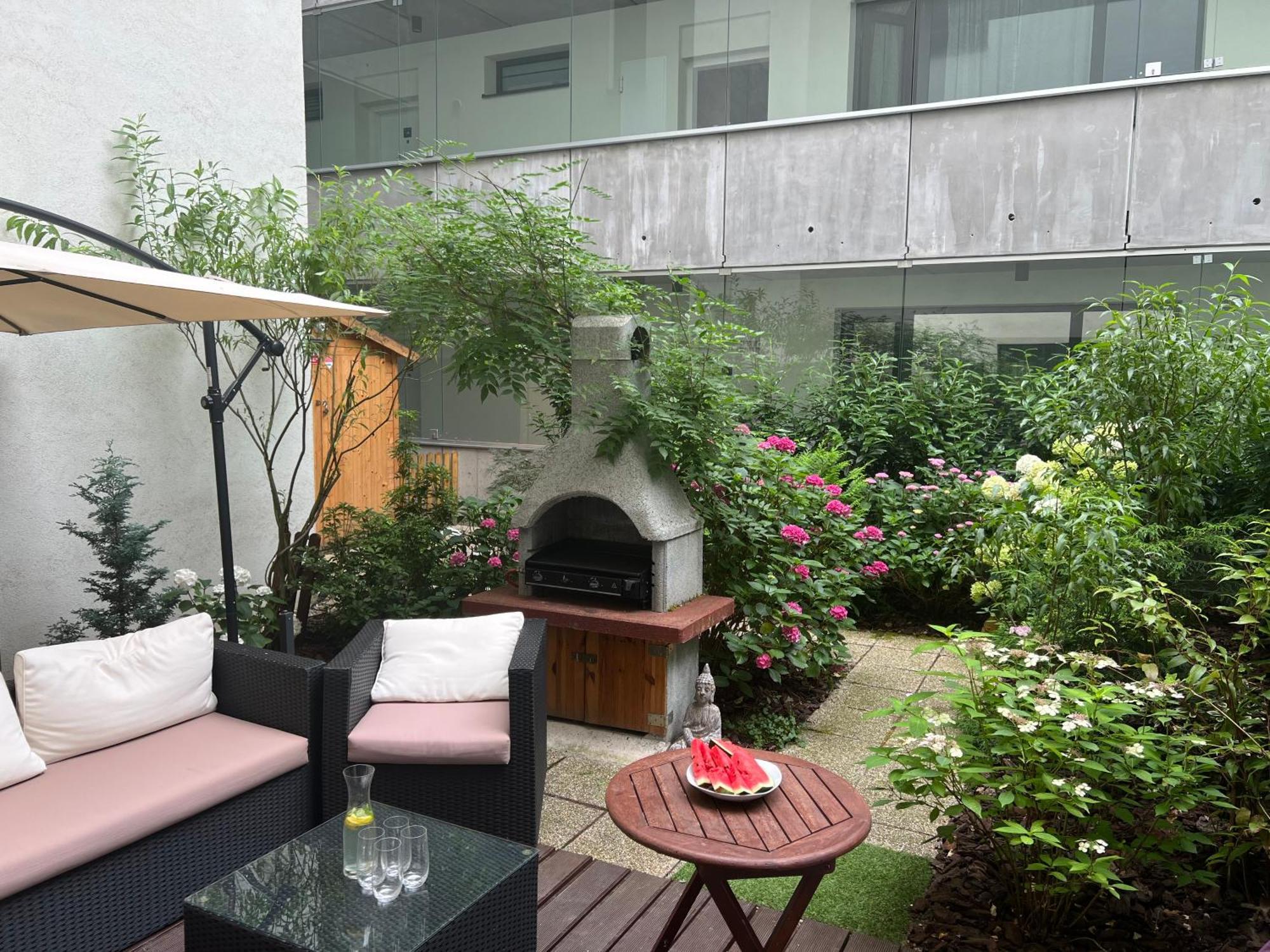 Forest Park Garden Apartment Pressburg Exterior foto